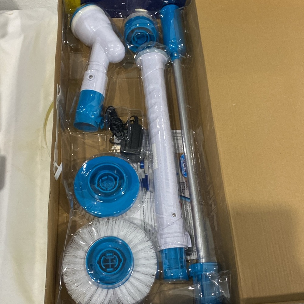 NWT Hurricane Spin Scrubber CordlessRechargeable Power Scrubber BulbHead1 Pack - Picture 11 of 11